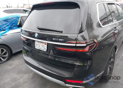 2023 BMW X7 xDrive40I z USA, uszkodzony, nr VIN 5UX23EM0XP9R94619